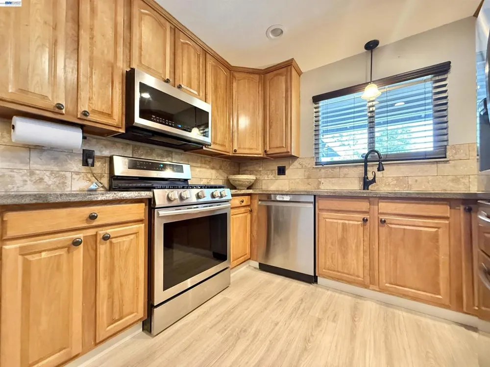 1357 Pajaro Ave Manteca, CA 95336