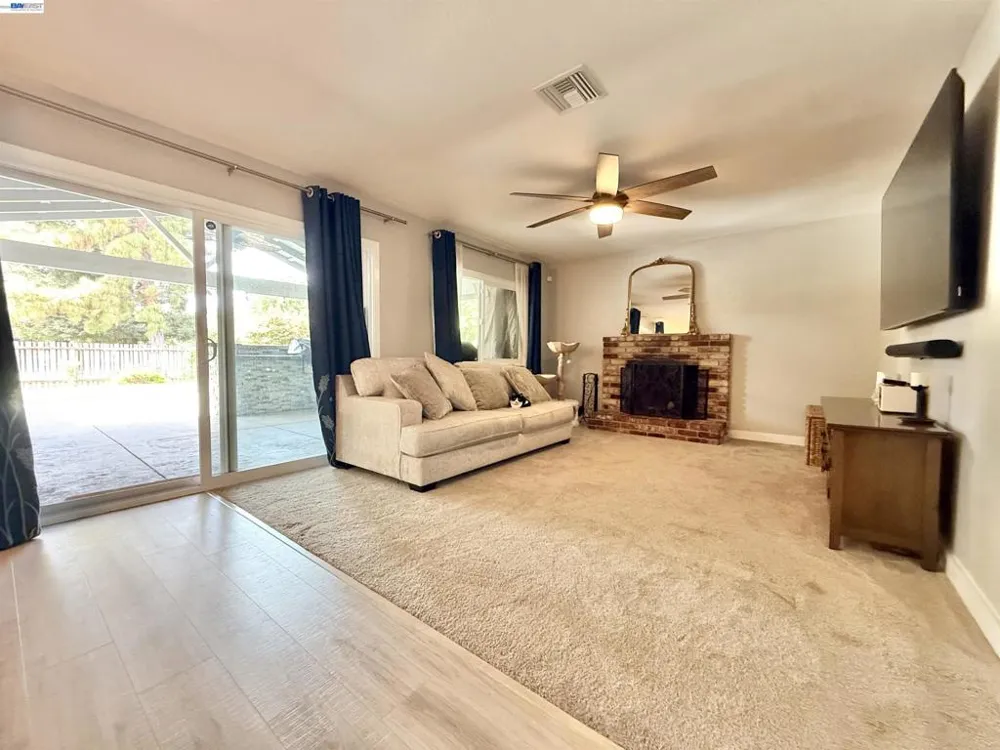 1357 Pajaro Ave Manteca, CA 95336