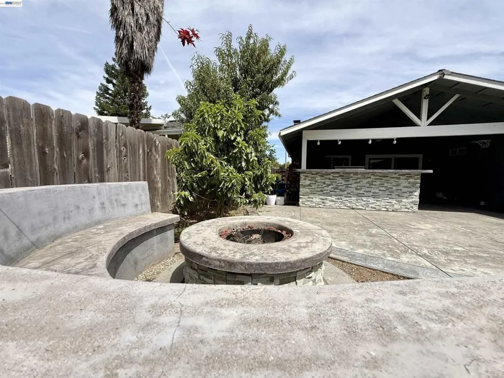 1357 Pajaro Ave Manteca, CA 95336