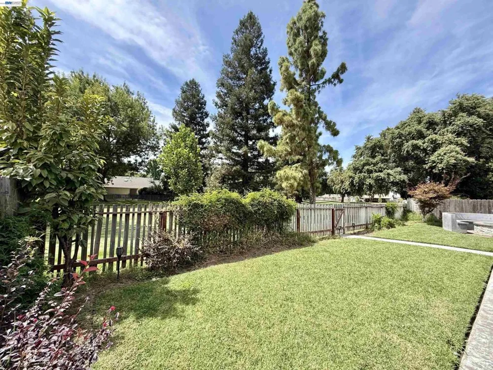 1357 Pajaro Ave Manteca, CA 95336