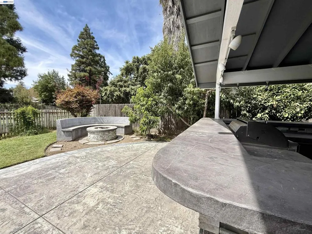 1357 Pajaro Ave Manteca, CA 95336
