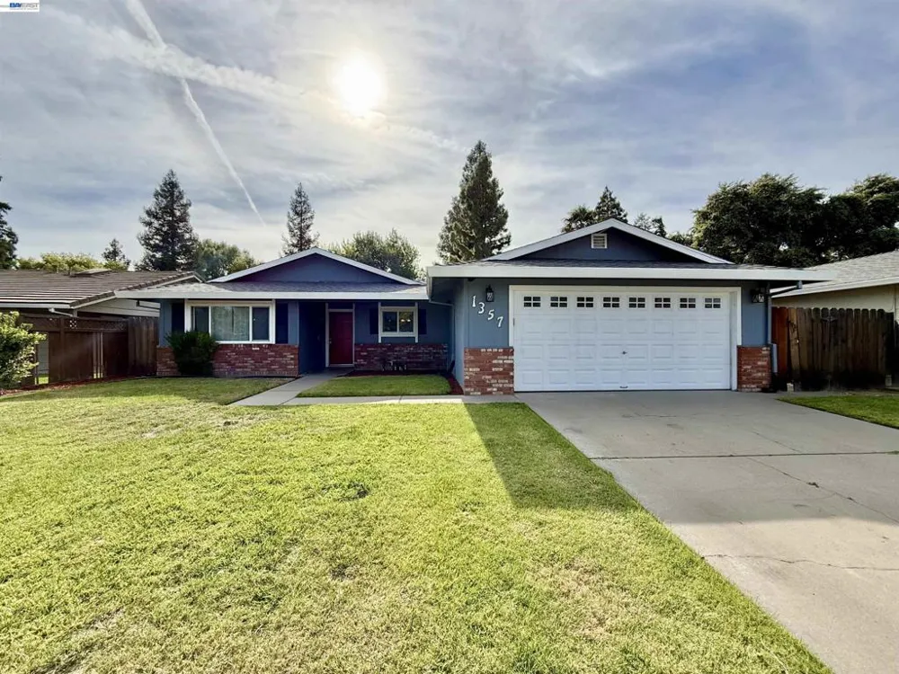 1357 Pajaro Ave Manteca, CA 95336