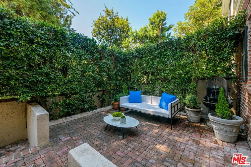 336 Loring Avenue Los Angeles, CA 90024