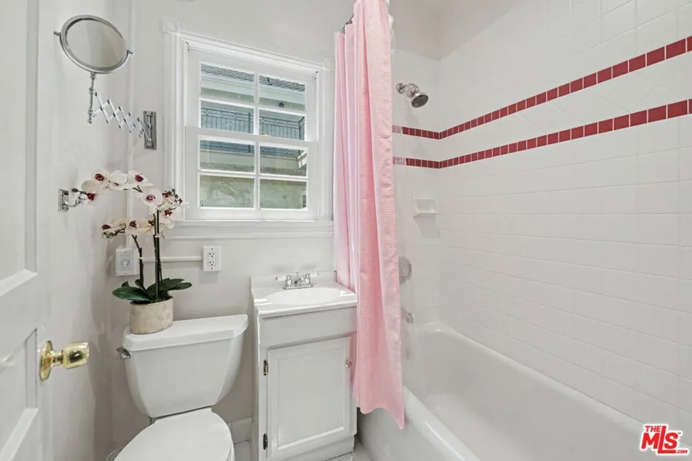 336 Loring Avenue Los Angeles, CA 90024