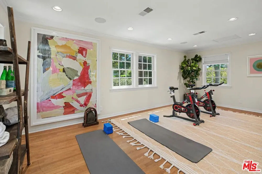 336 Loring Avenue Los Angeles, CA 90024