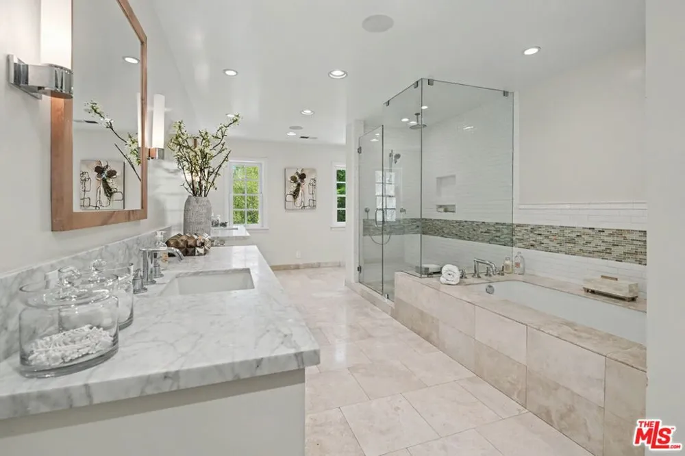 336 Loring Avenue Los Angeles, CA 90024
