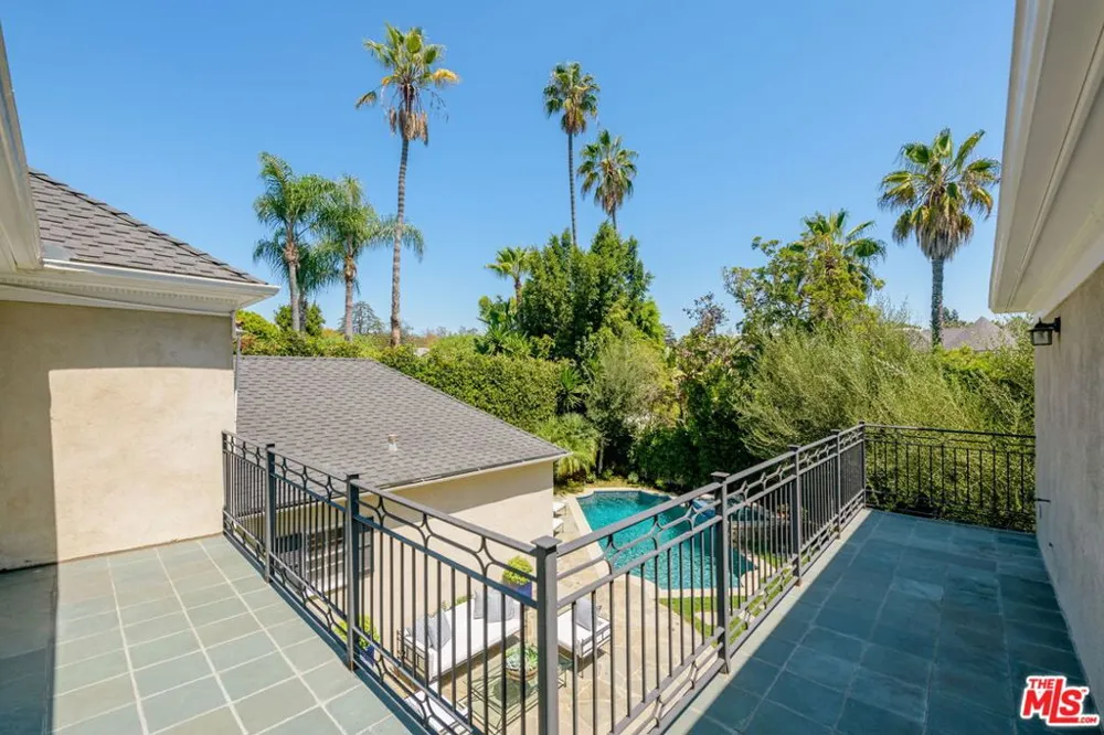 336 Loring Avenue Los Angeles, CA 90024