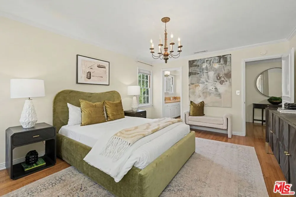 336 Loring Avenue Los Angeles, CA 90024