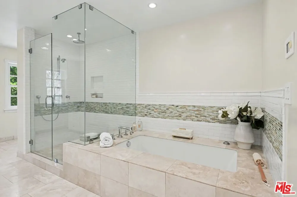 336 Loring Avenue Los Angeles, CA 90024