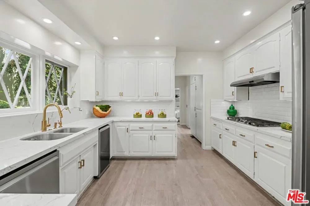 336 Loring Avenue Los Angeles, CA 90024