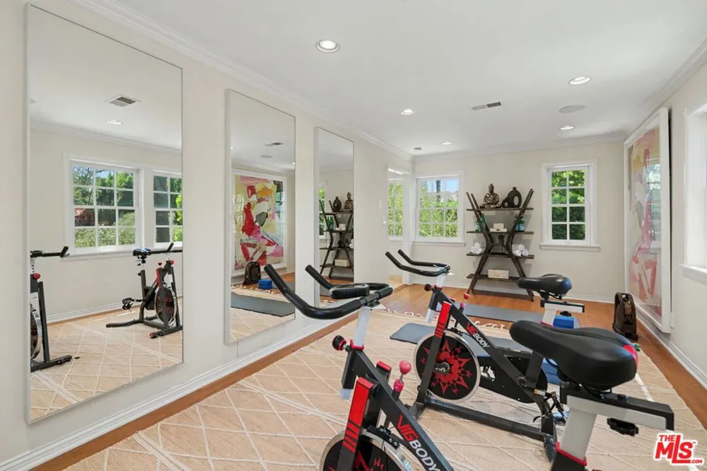 336 Loring Avenue Los Angeles, CA 90024