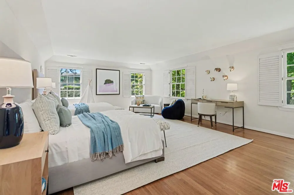 336 Loring Avenue Los Angeles, CA 90024