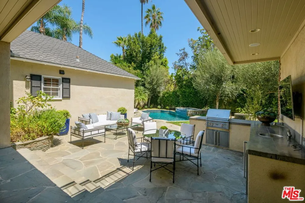 336 Loring Avenue Los Angeles, CA 90024
