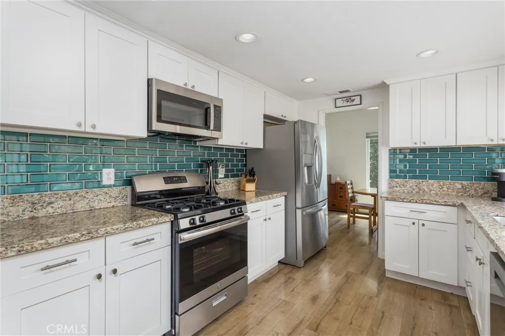 3094 Small Canyon Highland, CA 92346