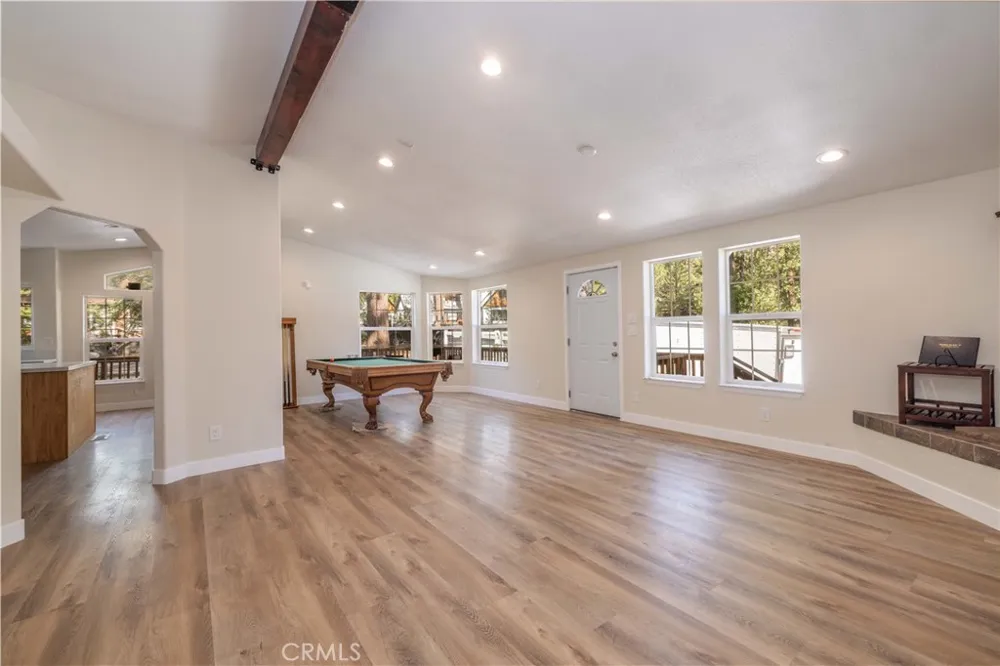 1106 Comanche Fawnskin, CA 92333