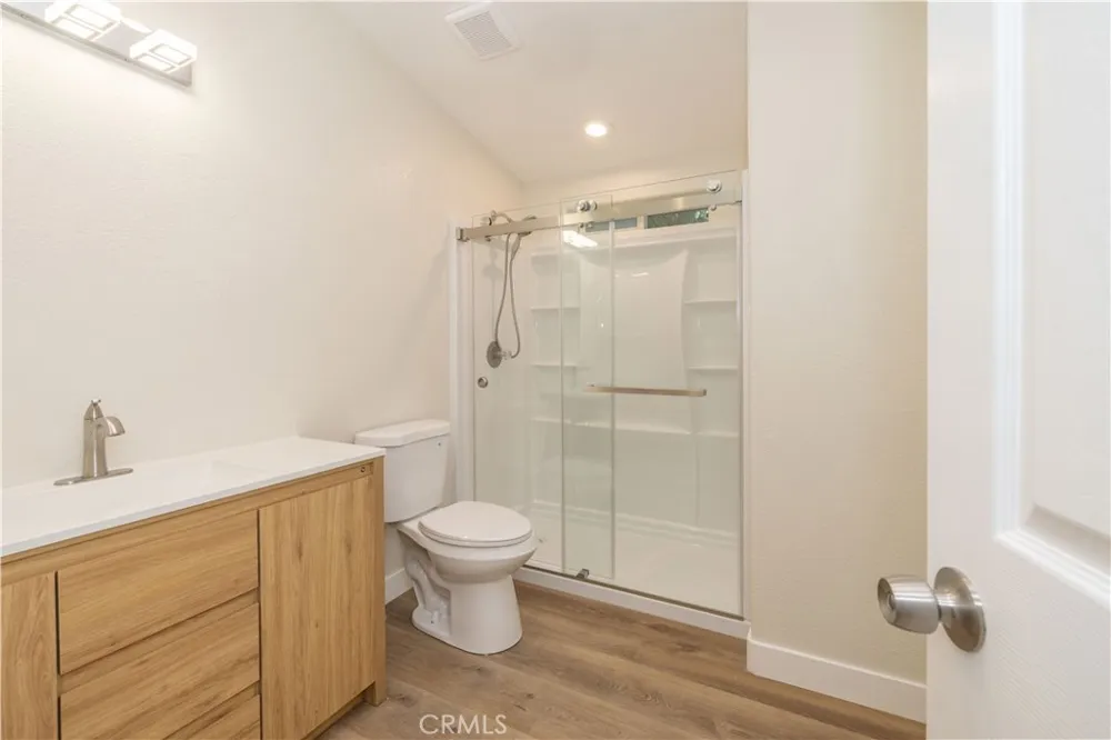 1106 Comanche Fawnskin, CA 92333