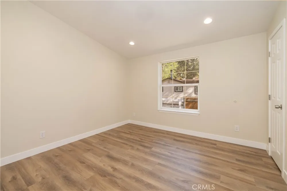 1106 Comanche Fawnskin, CA 92333