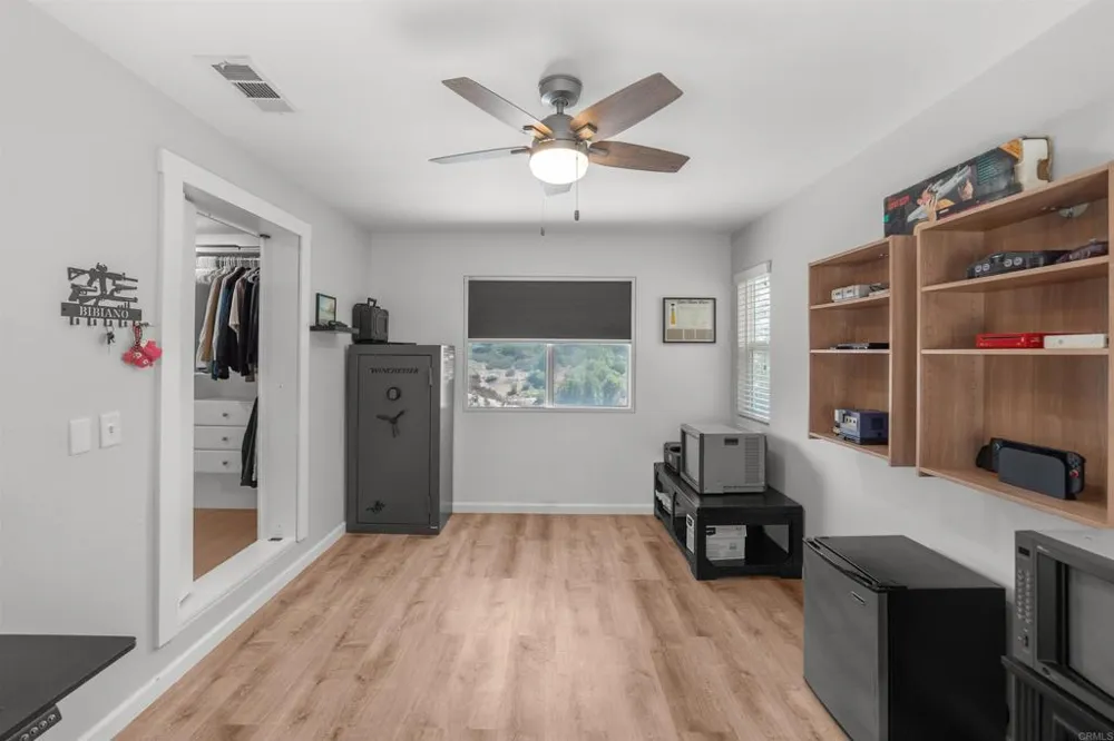 23587 Taft Court Murrieta, CA 92562