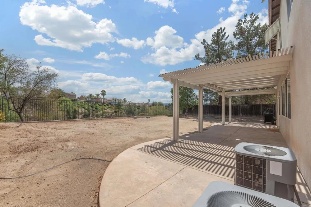 23587 Taft Court Murrieta, CA 92562