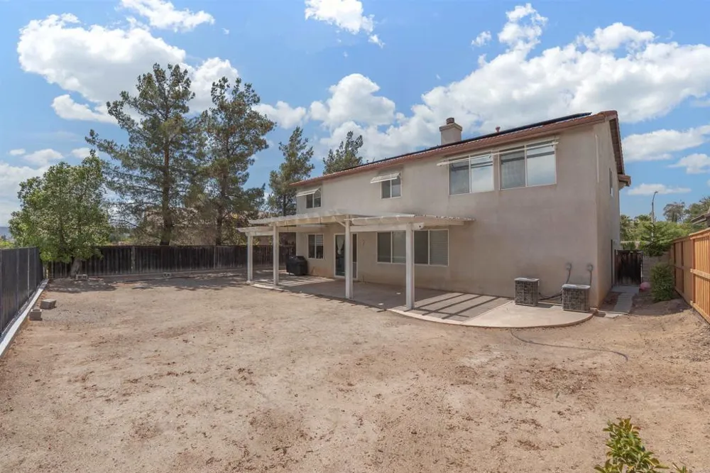 23587 Taft Court Murrieta, CA 92562