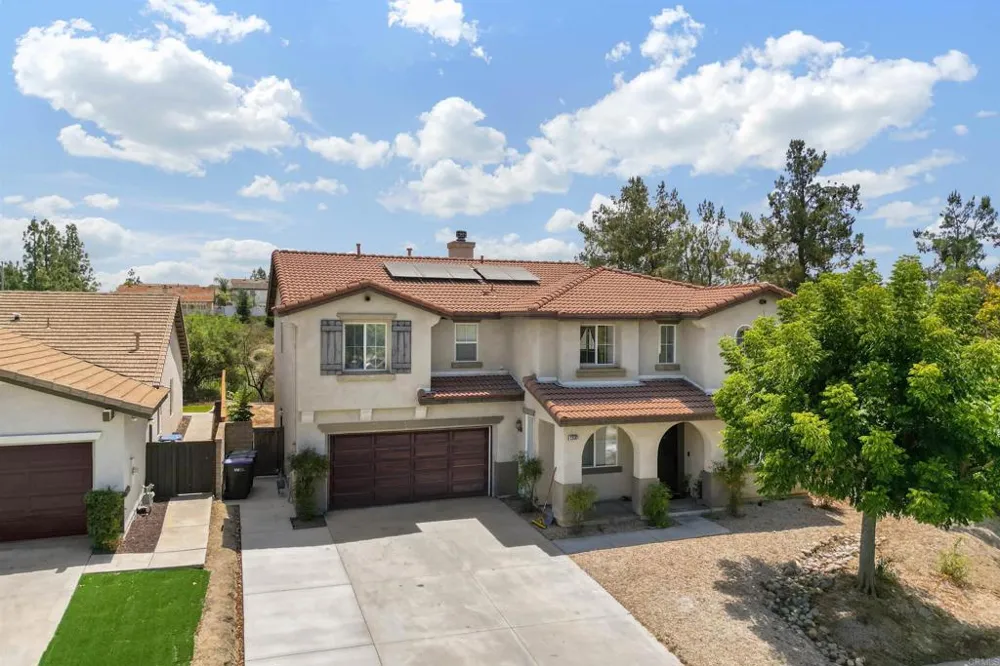 23587 Taft Court Murrieta, CA 92562