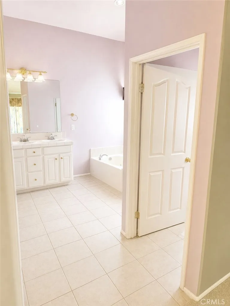 13104 Angeles Trail Way Sylmar, CA 91342