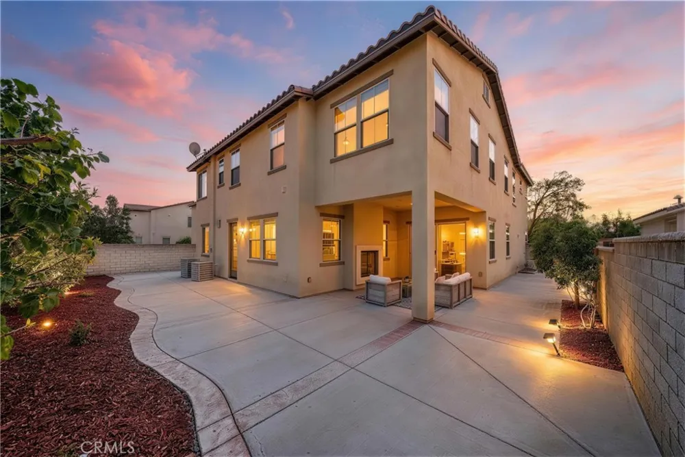 13396 Cactus Flower Eastvale, CA 92880