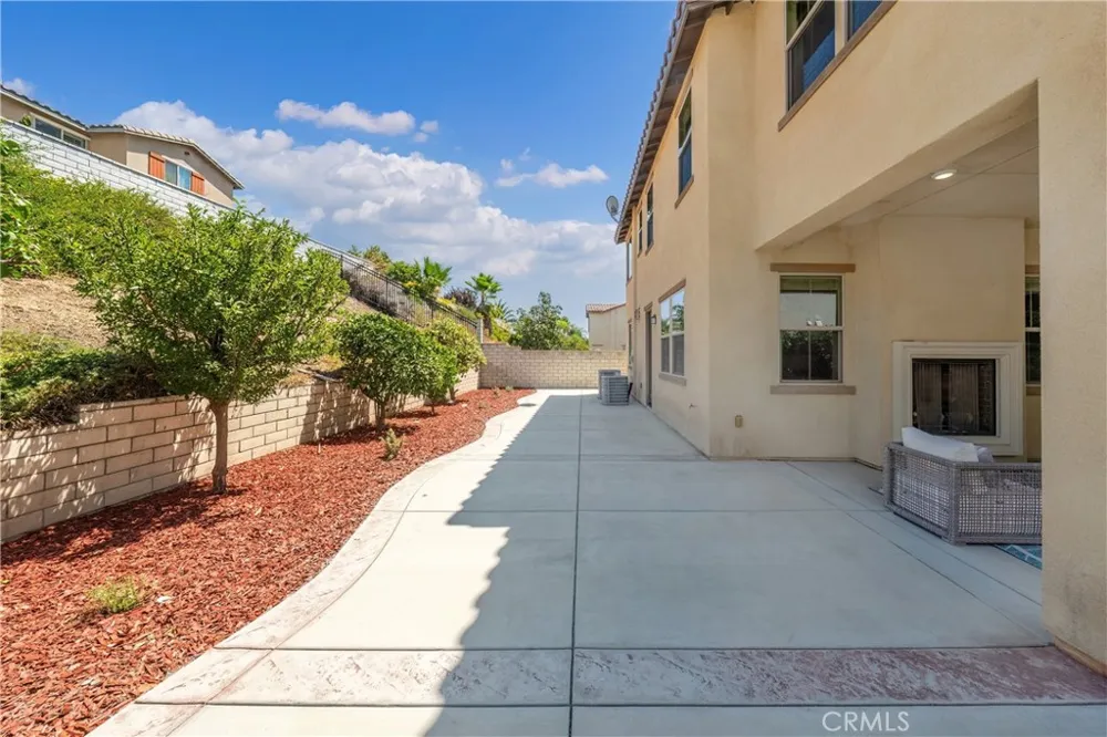 13396 Cactus Flower Eastvale, CA 92880