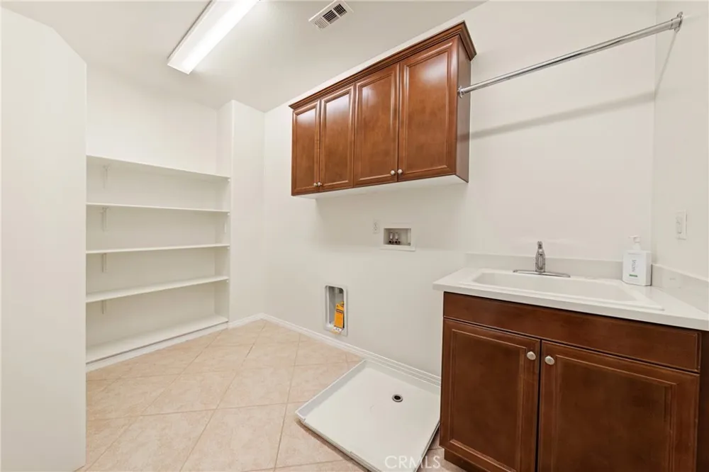 13396 Cactus Flower Eastvale, CA 92880