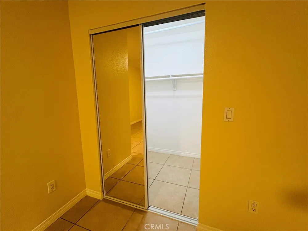 7538 Lynwood Highland, CA 92346