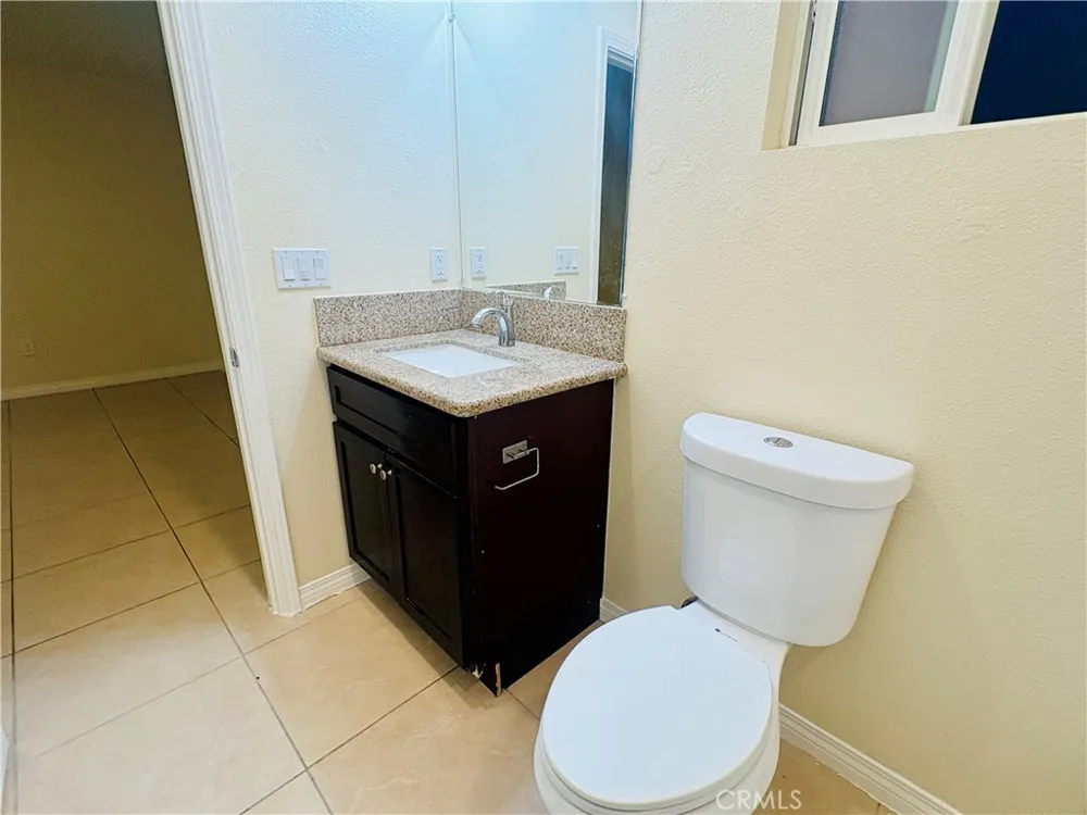 7538 Lynwood Highland, CA 92346