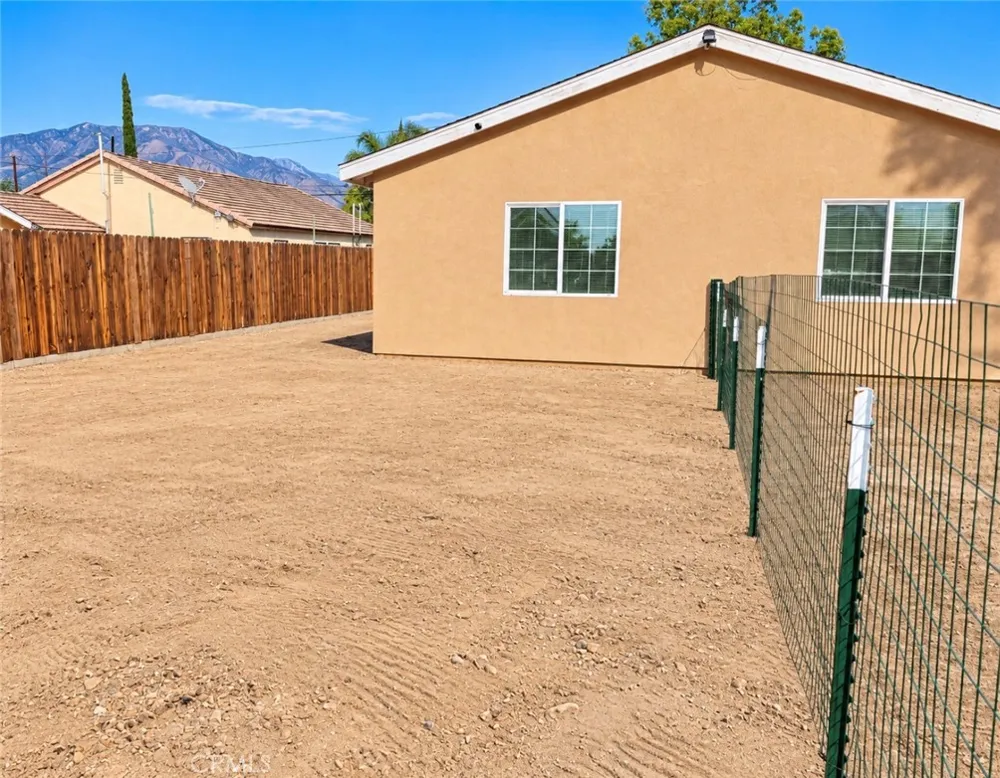 7538 Lynwood Highland, CA 92346