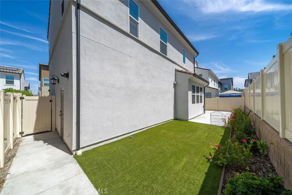 4041 Pomelo Drive Corona, CA 92883