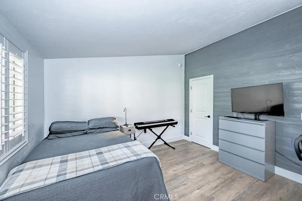 17327 Firma Court Granada Hills, CA 91344