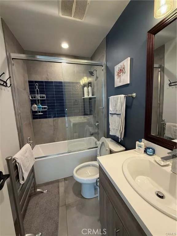 22 E Colorado Arcadia, CA 91006