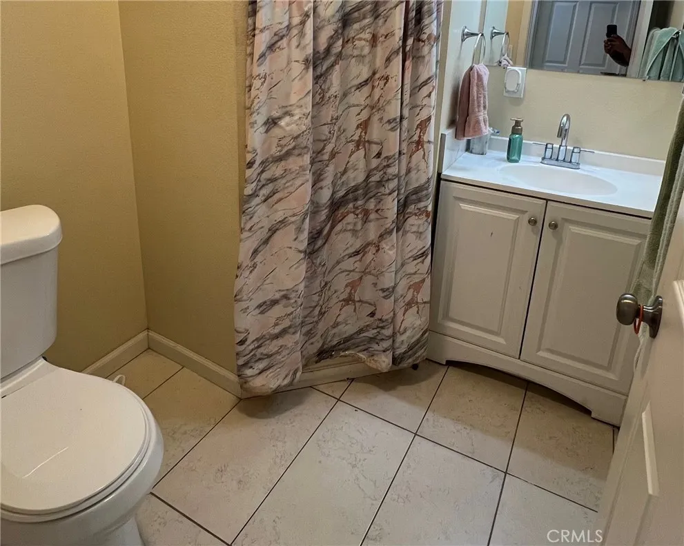 1360 Poplar #2 San Bernardino, CA 92410