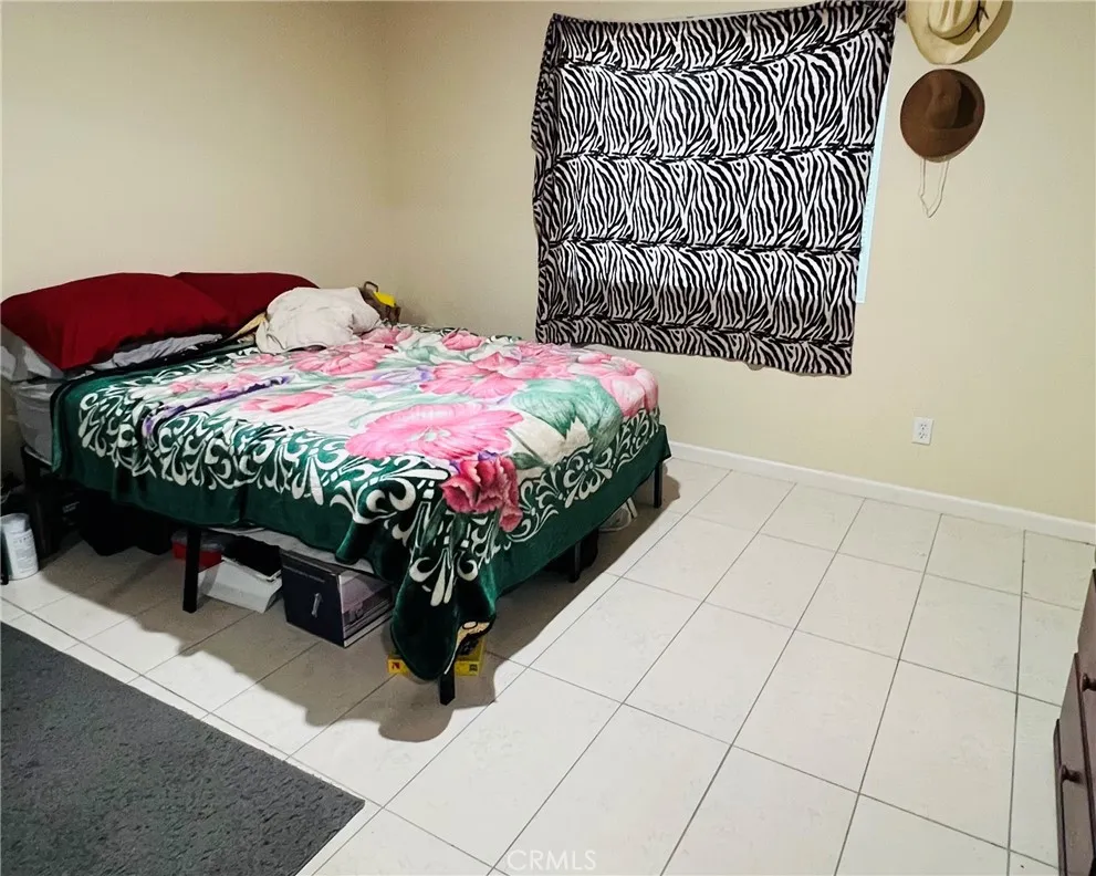 1360 Poplar #2 San Bernardino, CA 92410