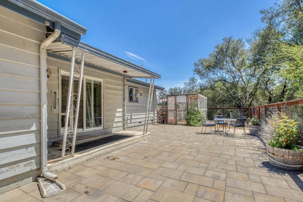 665 Paradise Road #B Salinas, CA 93907