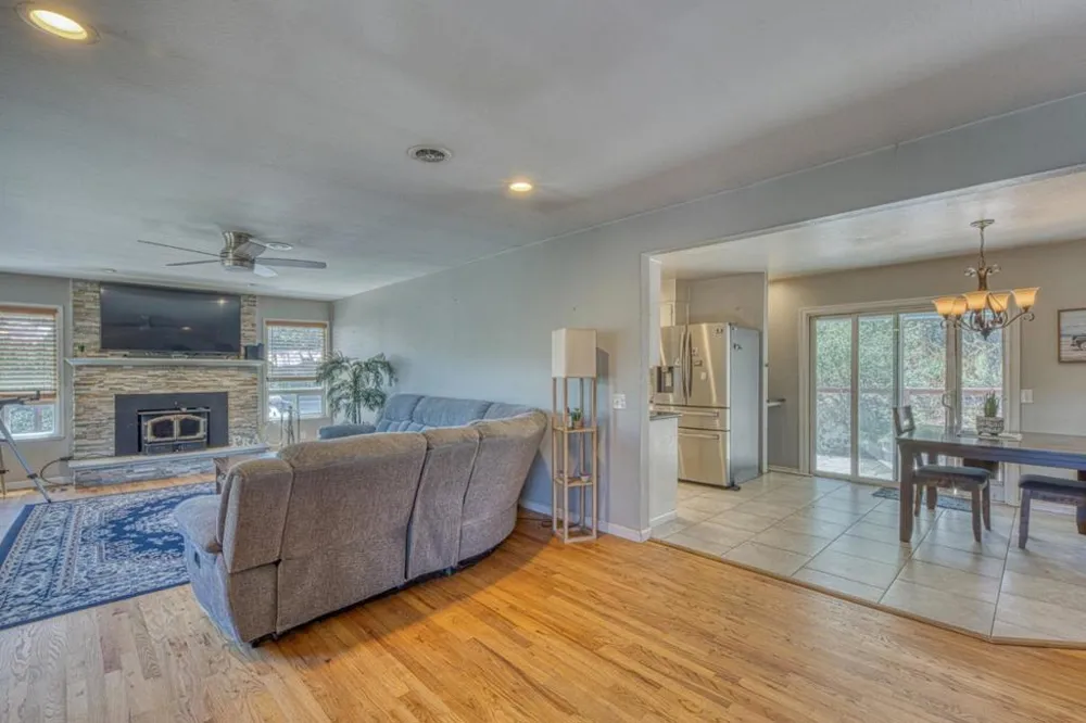 665 Paradise Road #B Salinas, CA 93907