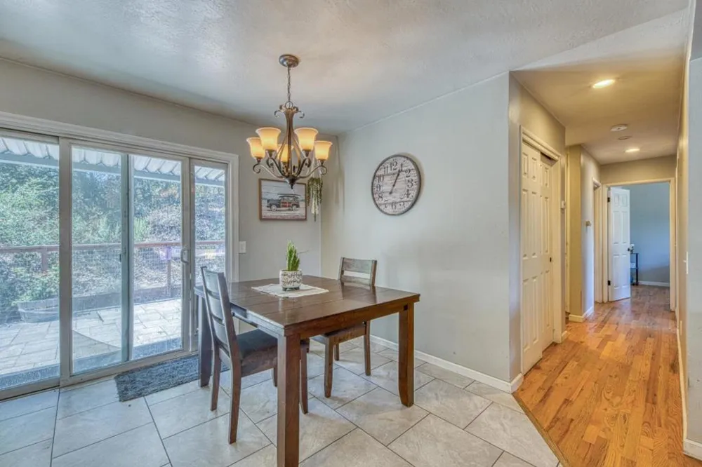 665 Paradise Road #B Salinas, CA 93907