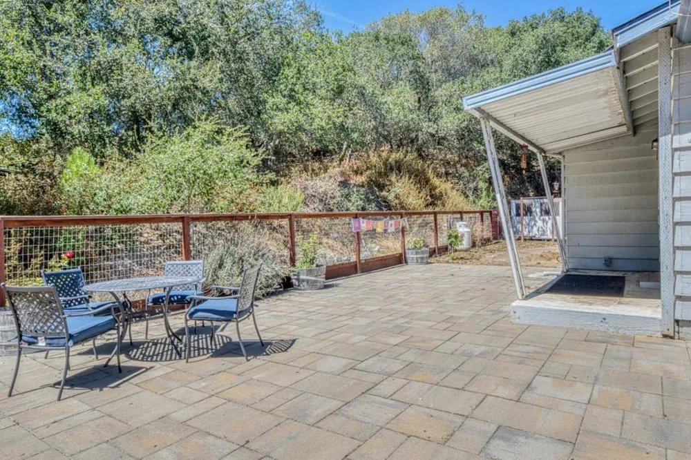 665 Paradise Road #B Salinas, CA 93907