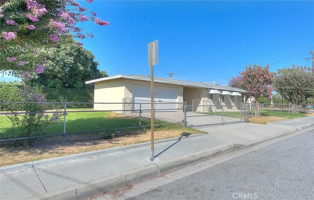 11161 Basye El Monte, CA 91731