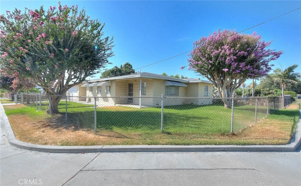 11161 Basye El Monte, CA 91731
