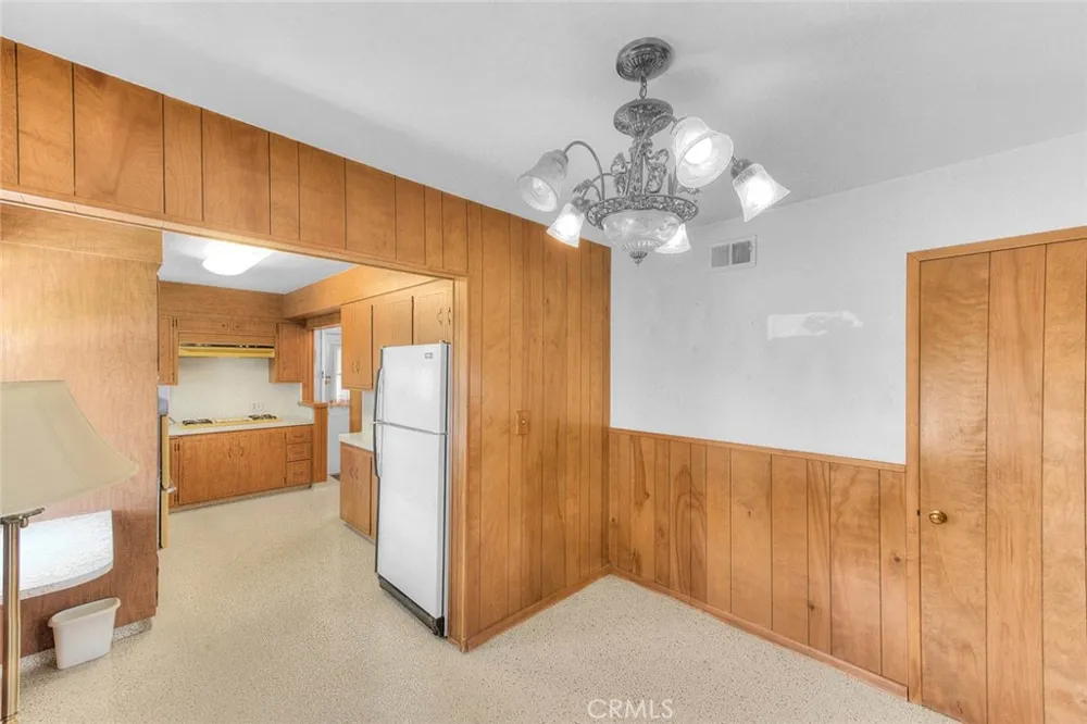 11161 Basye El Monte, CA 91731