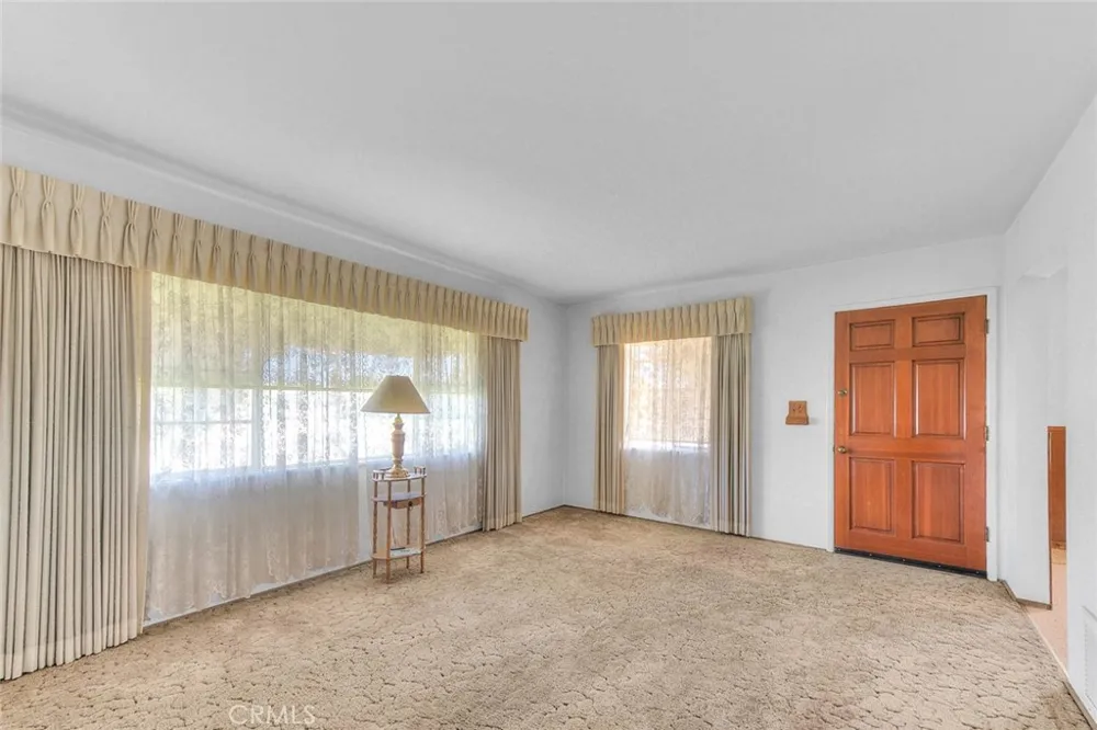 11161 Basye El Monte, CA 91731