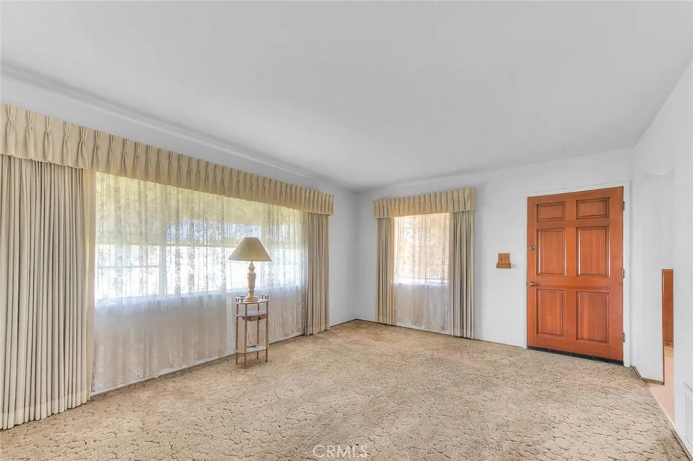 11161 Basye El Monte, CA 91731