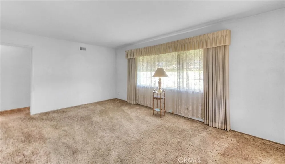 11161 Basye El Monte, CA 91731