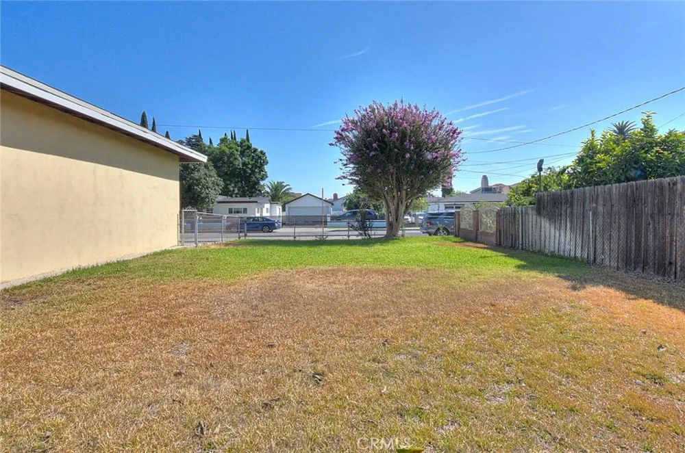 11161 Basye El Monte, CA 91731