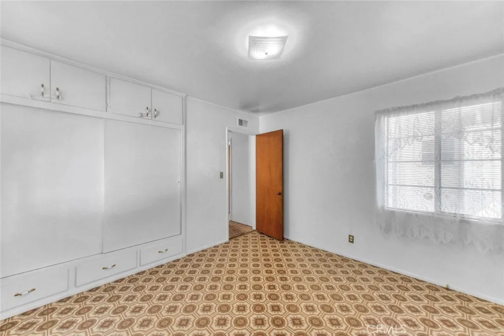 11161 Basye El Monte, CA 91731