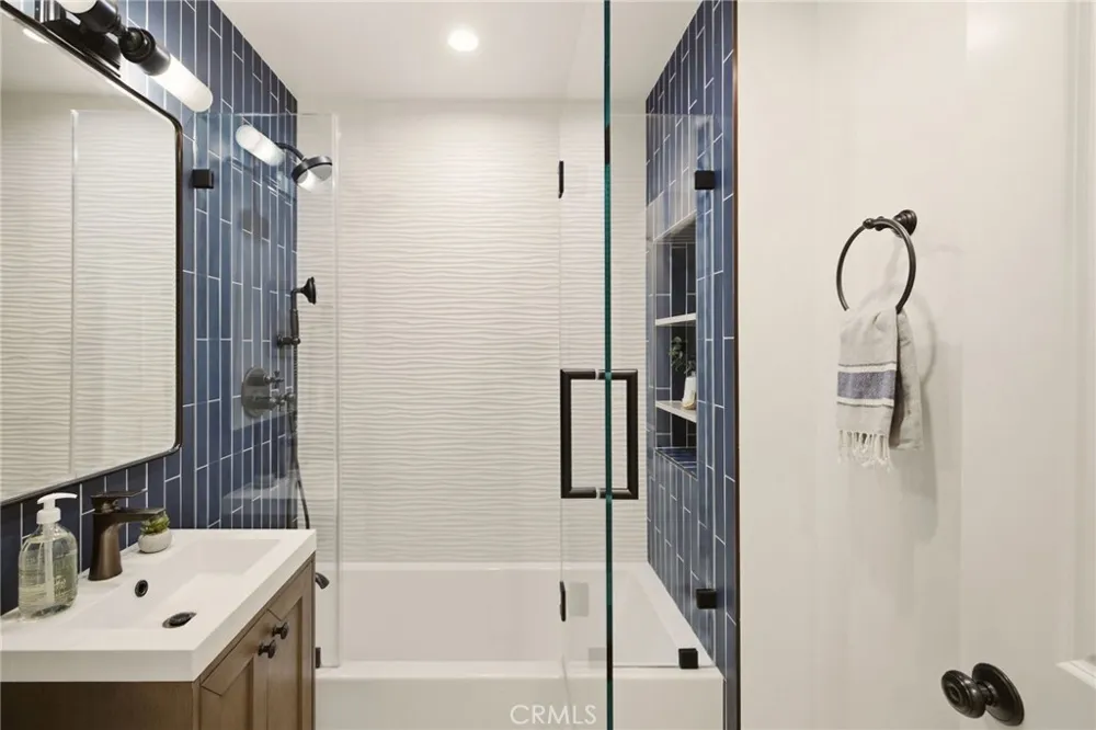 437 2nd Hermosa Beach, CA 90254